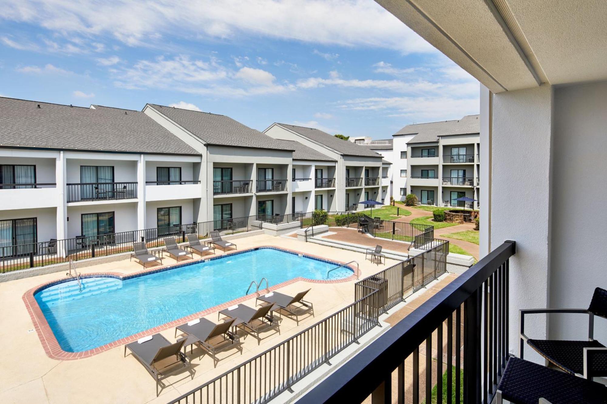 Hotel Courtyard By Marriott Memphis Airport Exterior foto