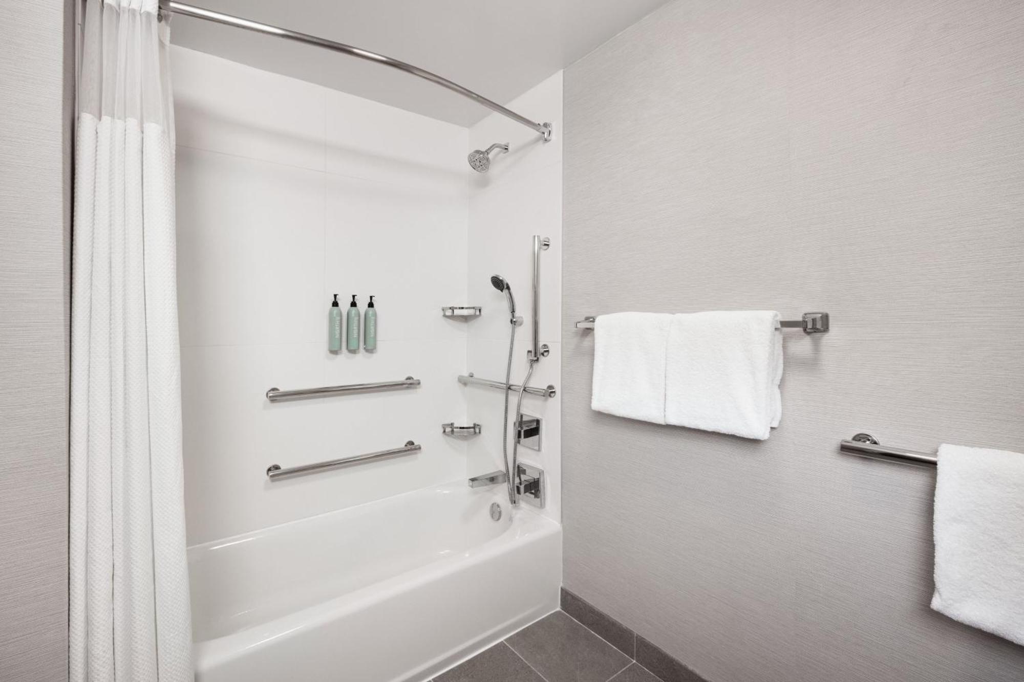 Hotel Courtyard By Marriott Memphis Airport Exterior foto