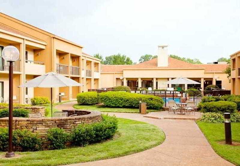 Hotel Courtyard By Marriott Memphis Airport Exterior foto